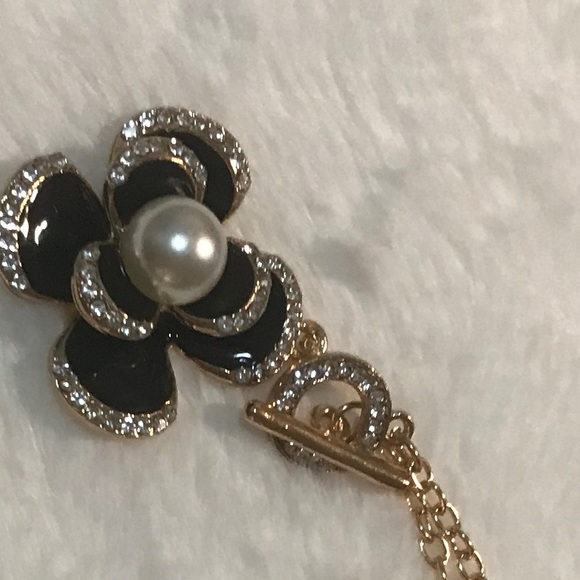 Nice Necklace and earrings - Picture 3 of 4